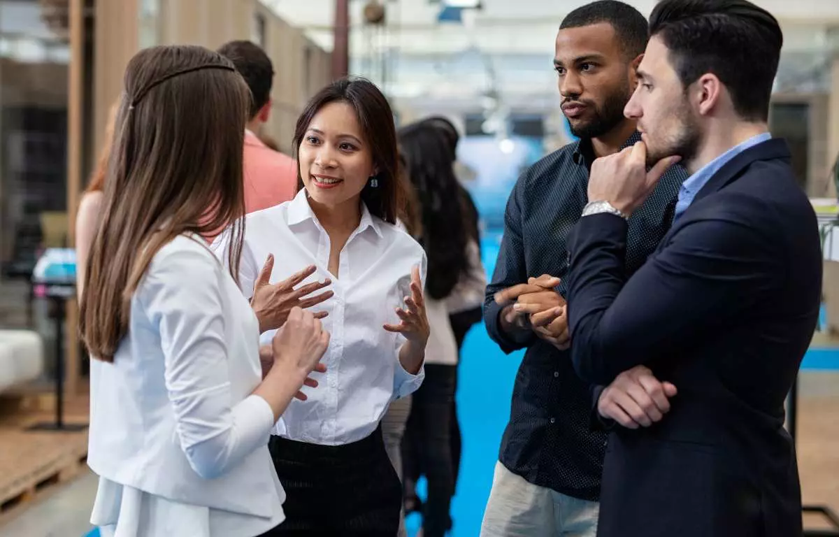 Networking Poderoso: O Guia para Oportunidades Incríveis 4 Cultivando sua Rede no Longo Prazo