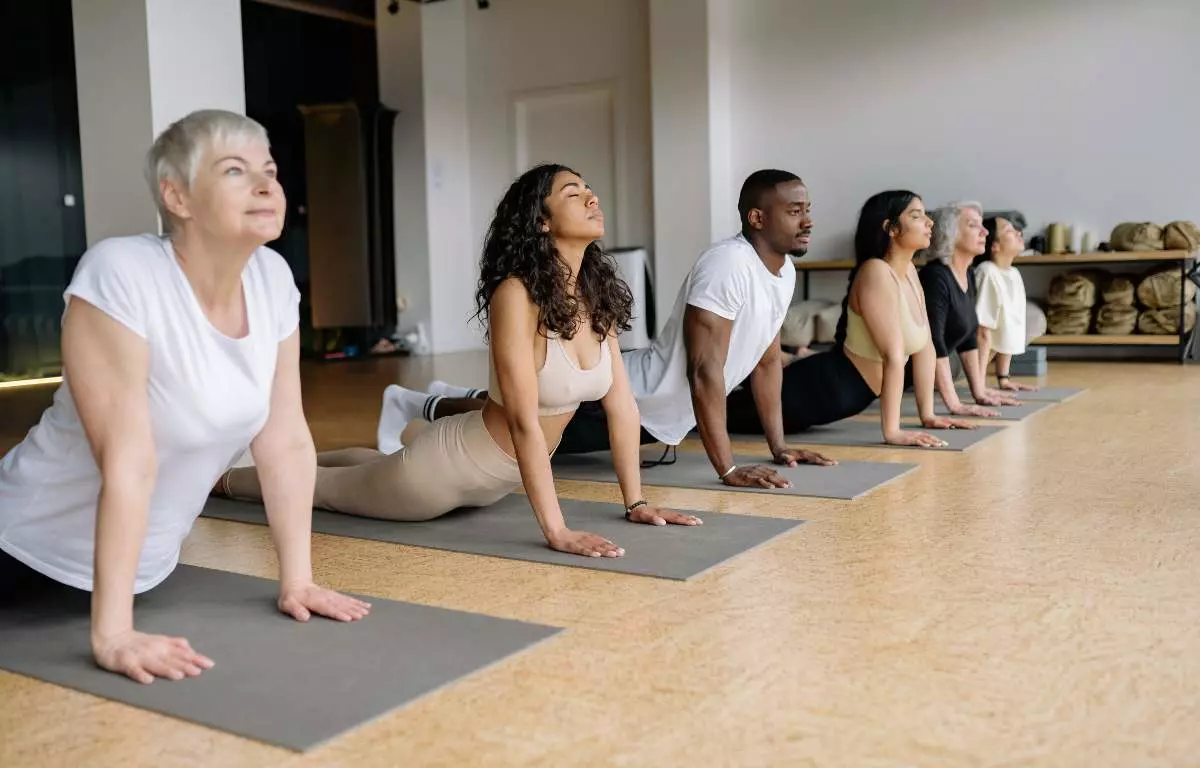 Yoga Transforma: Comece Hoje Mesmo! 3 Respiração Consciente: A Base da Prática de Yoga